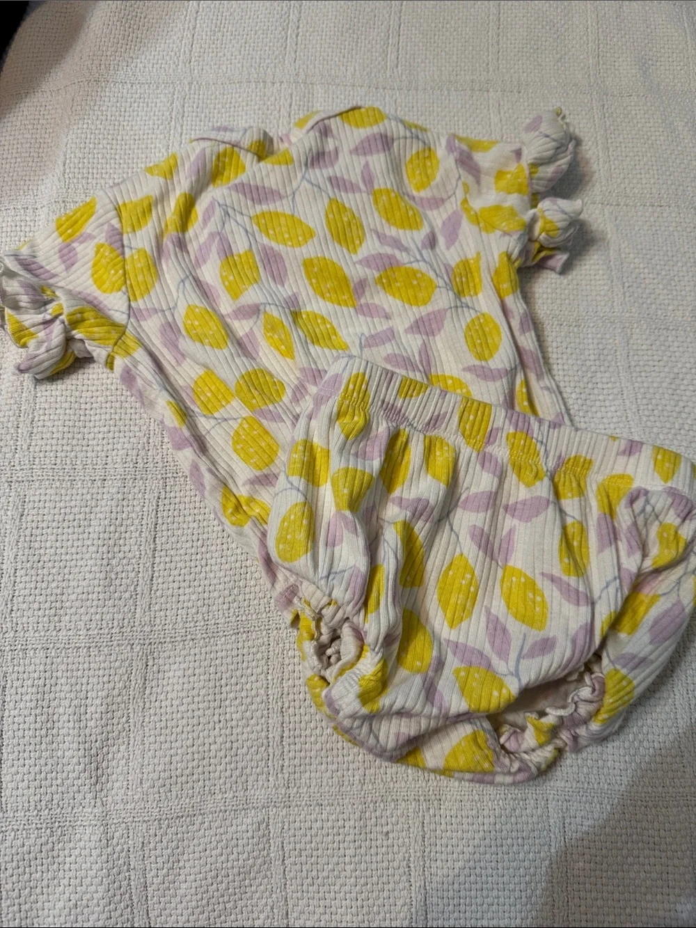 Cat & Jack White Short Sleeve Pajama Set with Yellow Lemon Print